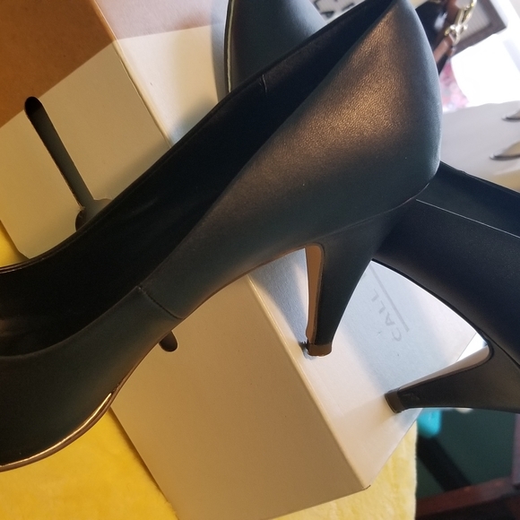 Black Professional heels - Picture 6 of 6